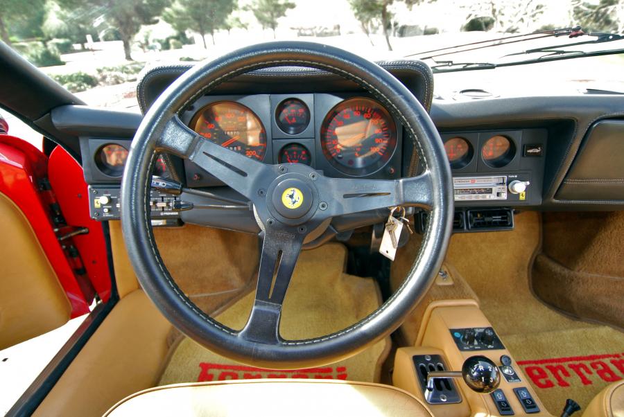  Ferrari 512 BBi 1983 года  (фото 5 из 17)